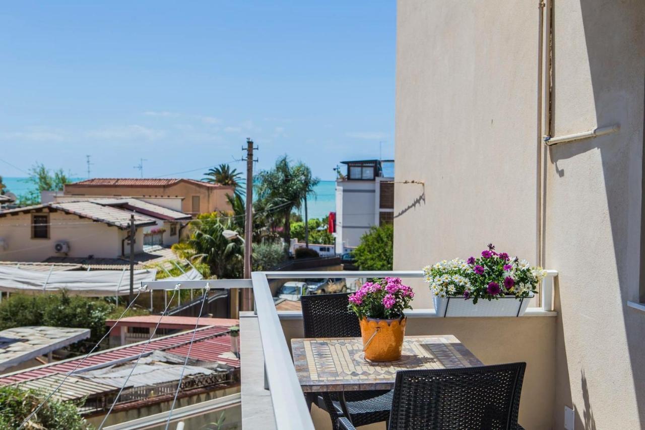 Le Notti Di Morfeo Bed and Breakfast San Leone Εξωτερικό φωτογραφία